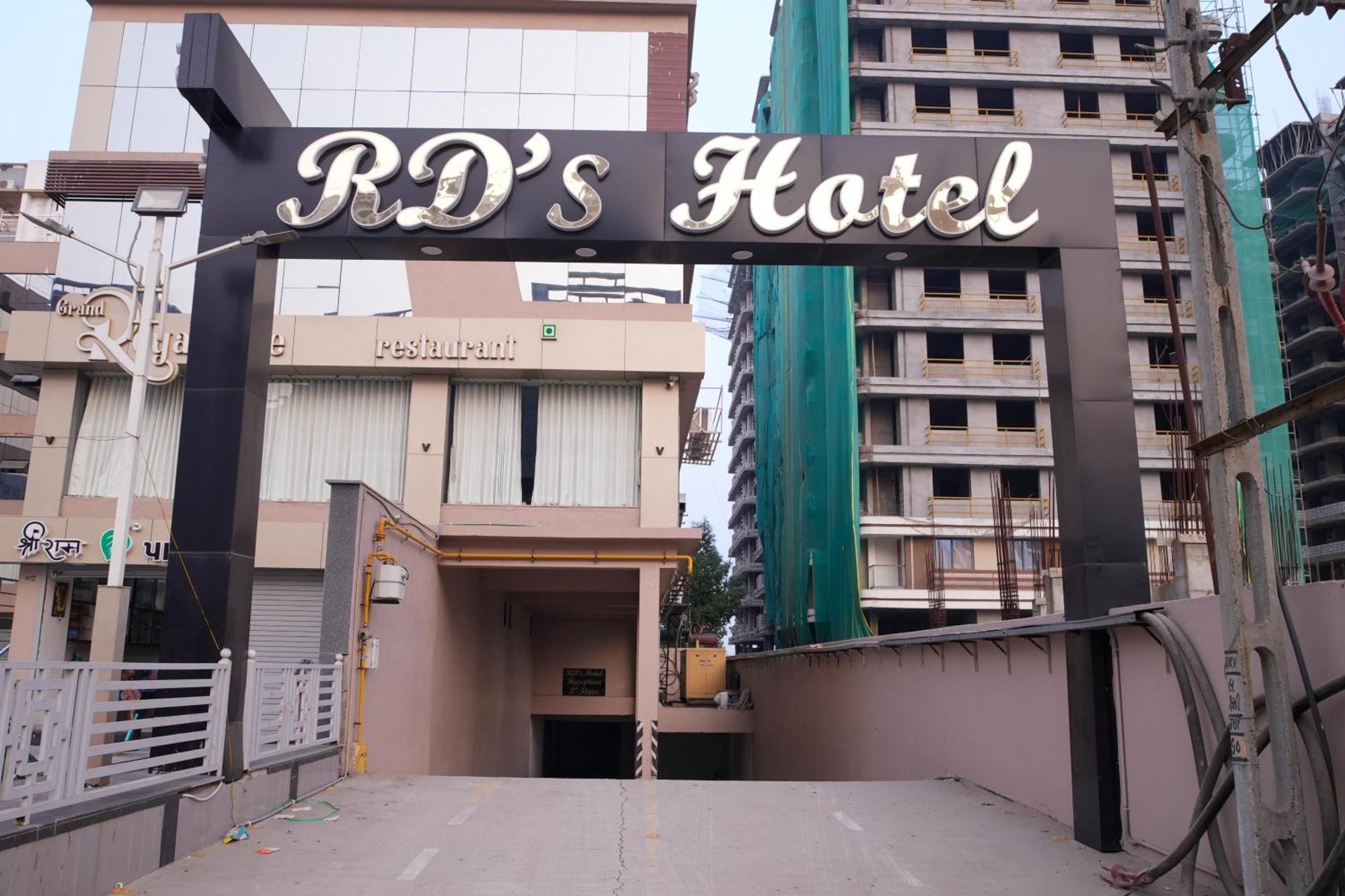 Rds Hotel Αχμπανταμπάντ Εξωτερικό φωτογραφία